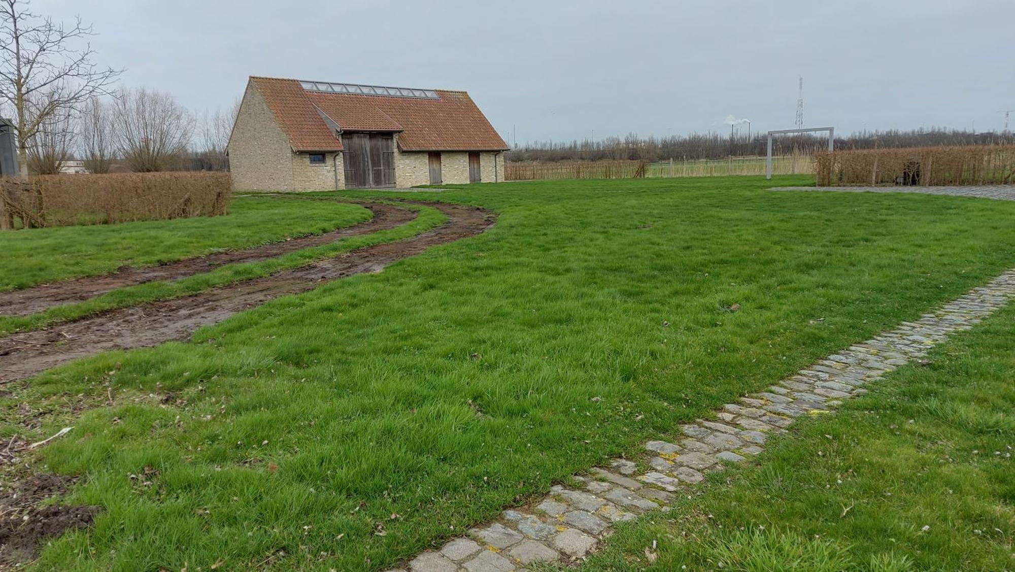 Schravenhoek Met Indoorzwembad En Sauna Veurne Exterior foto